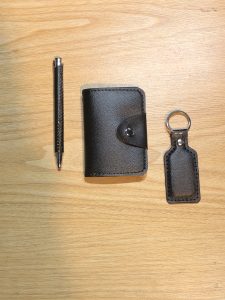 جاکارتی چرمی 